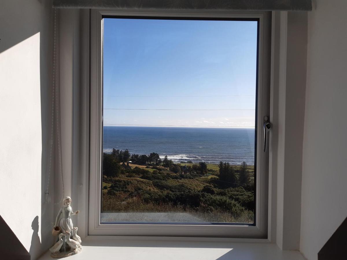Piper'S Cave Bed And Breakfast Helmsdale Exterior photo