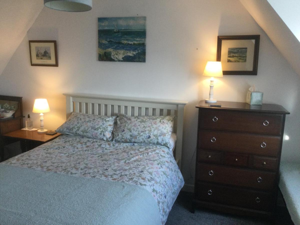 Piper'S Cave Bed And Breakfast Helmsdale Exterior photo