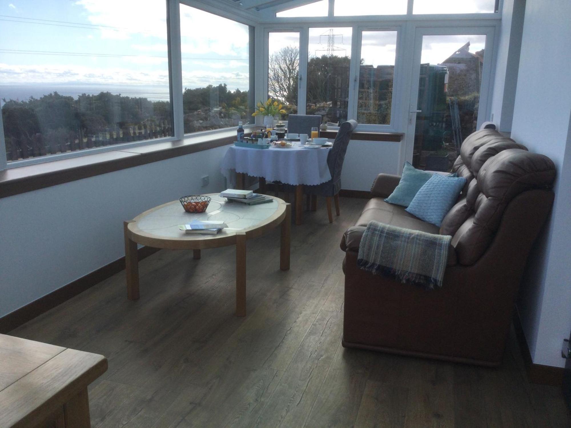 Piper'S Cave Bed And Breakfast Helmsdale Exterior photo