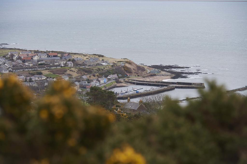 Piper'S Cave Bed And Breakfast Helmsdale Exterior photo