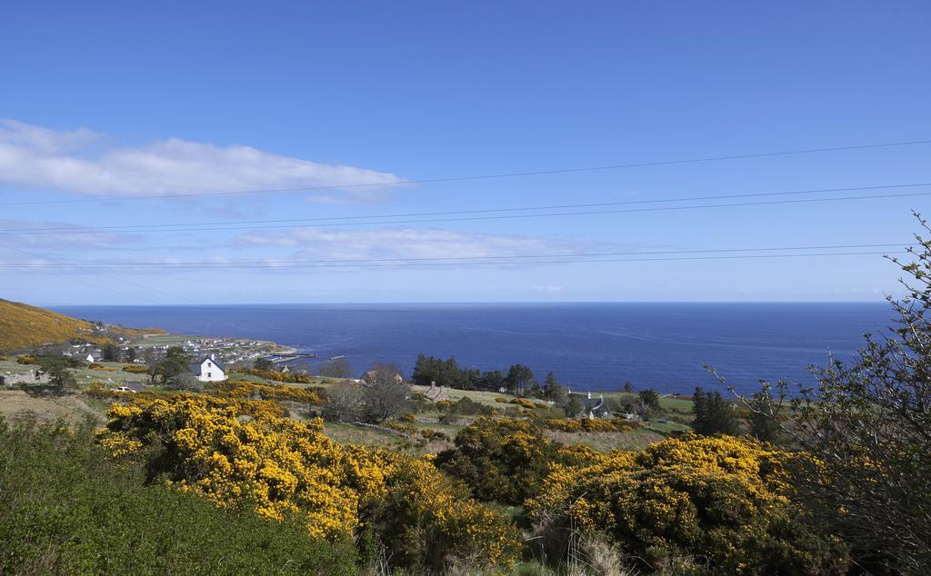 Piper'S Cave Bed And Breakfast Helmsdale Exterior photo