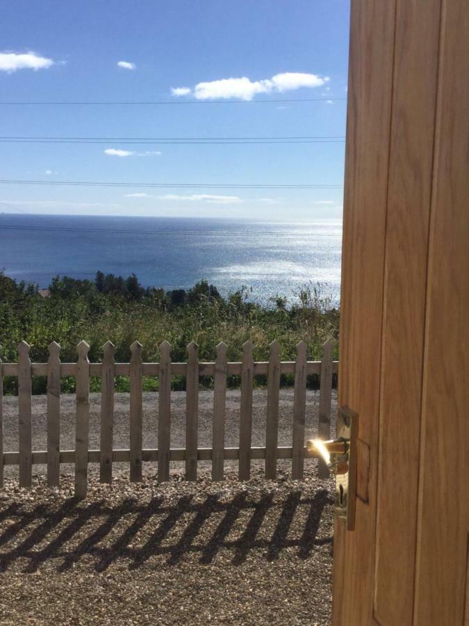 Piper'S Cave Bed And Breakfast Helmsdale Exterior photo